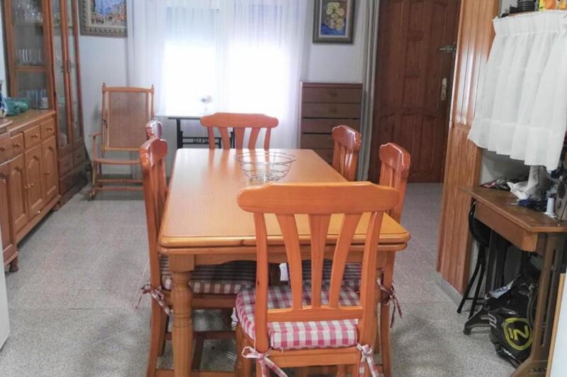 4 bedroom Apartment for sale