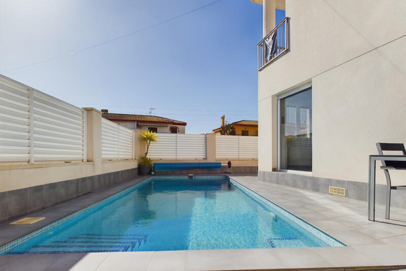 3 bedroom Villa for sale