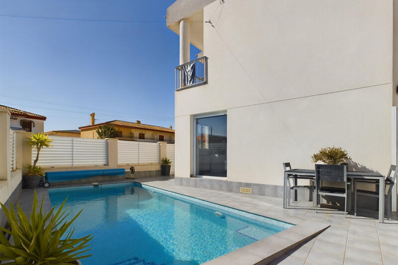 3 bedroom Villa for sale