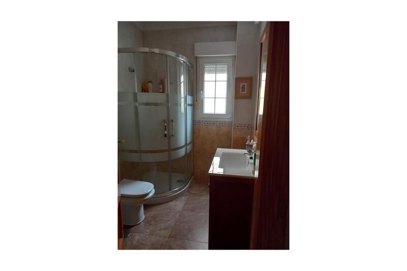 7 bedroom Townhouse for sale
