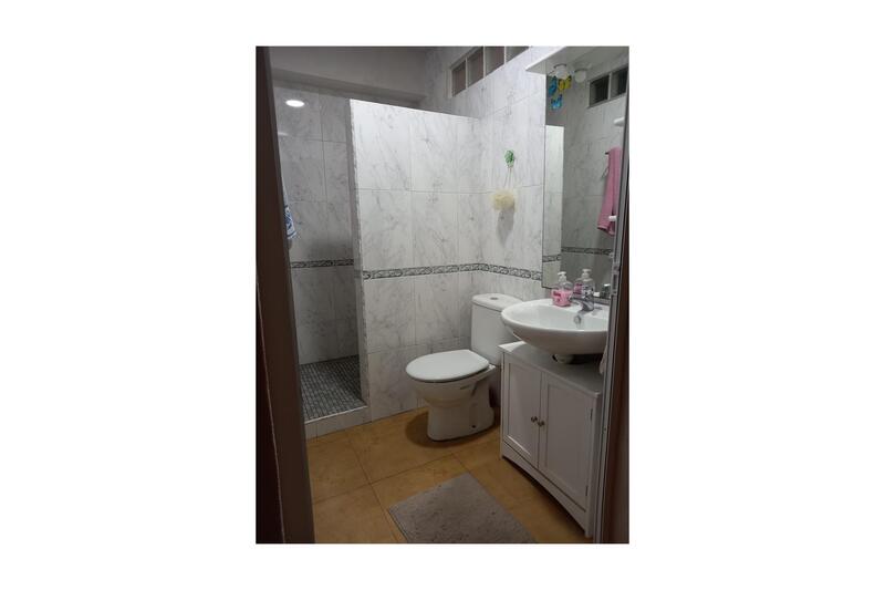 7 bedroom Townhouse for sale