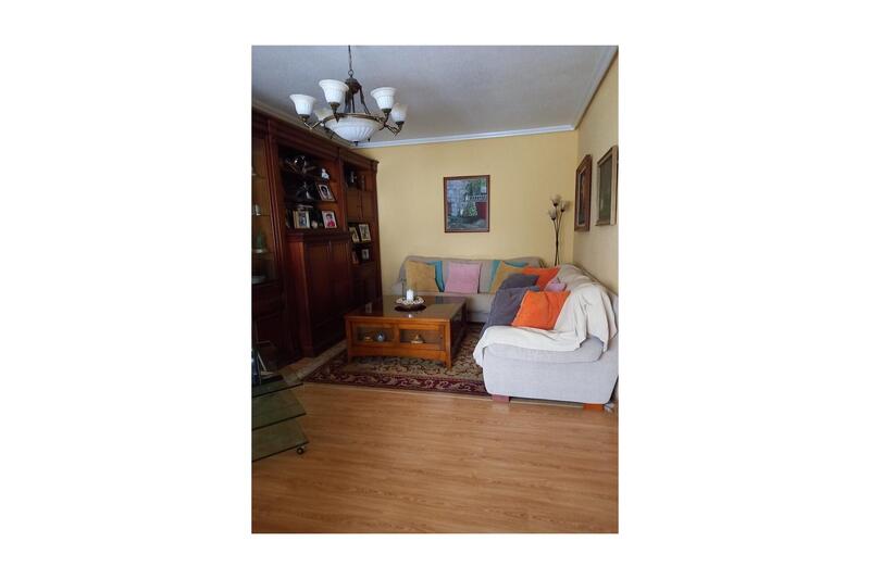 7 bedroom Townhouse for sale