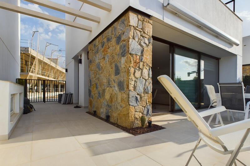 2 Cuarto Villa en venta