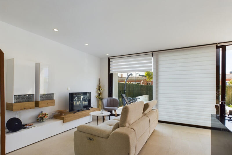 2 Cuarto Villa en venta
