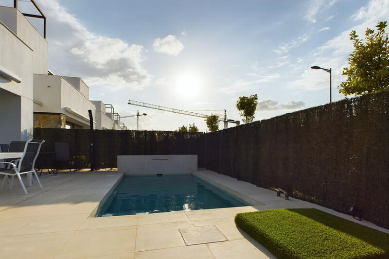 2 Cuarto Villa en venta