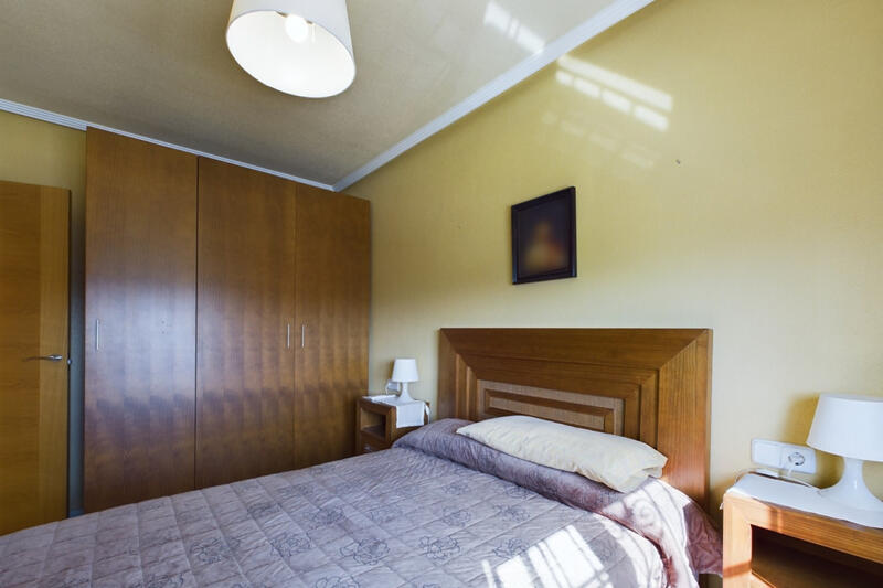 3 slaapkamer Gezinswoning Te koop