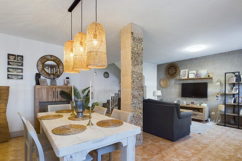 4 slaapkamer Gezinswoning Te koop