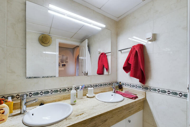 2 slaapkamer Appartement Te koop