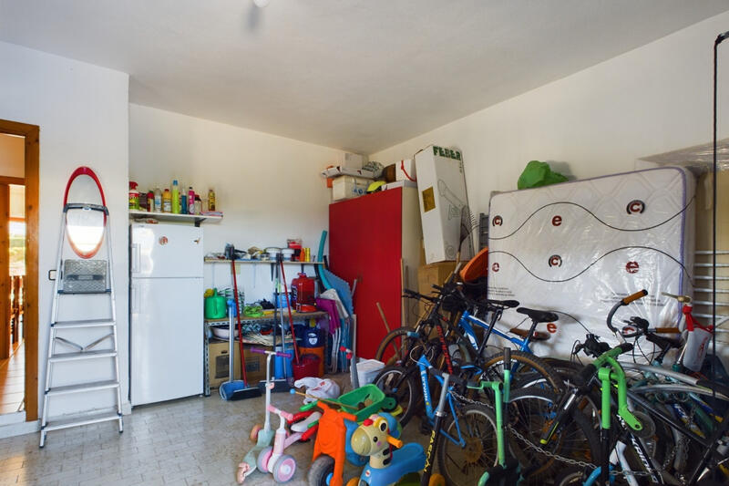 4 Cuarto Villa en venta
