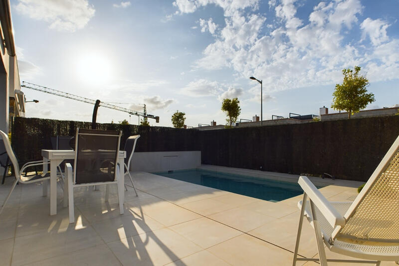 2 Cuarto Villa en venta