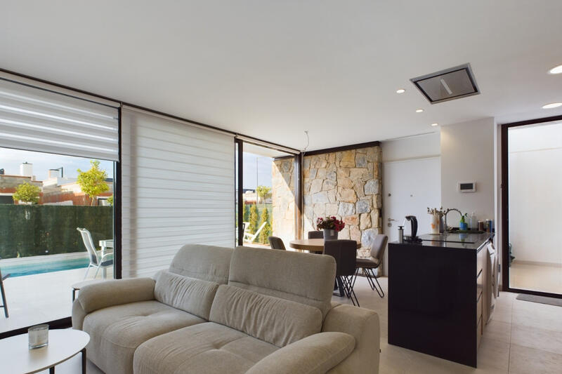 2 Cuarto Villa en venta