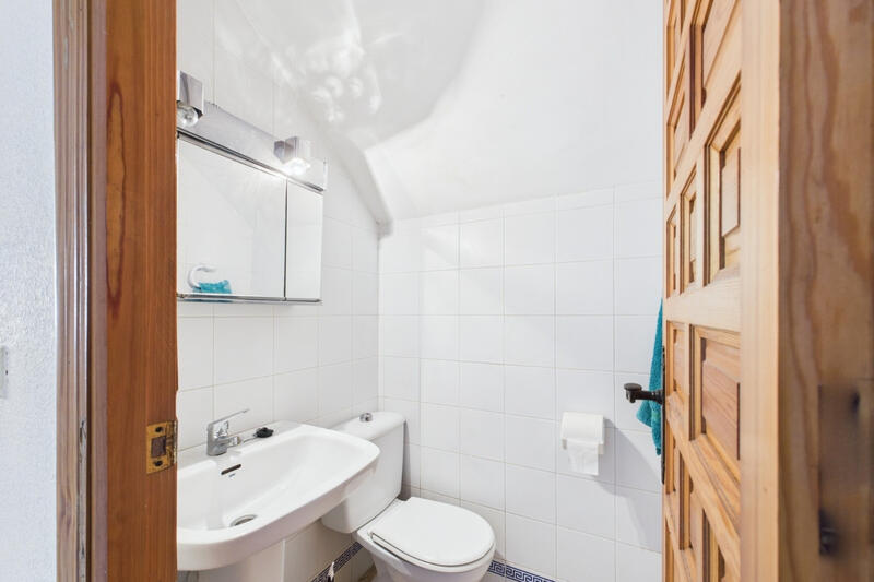 2 slaapkamer Gezinswoning Te koop