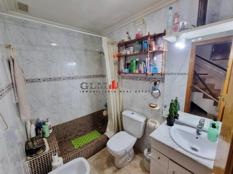 4 Schlafzimmer Appartement zu verkaufen