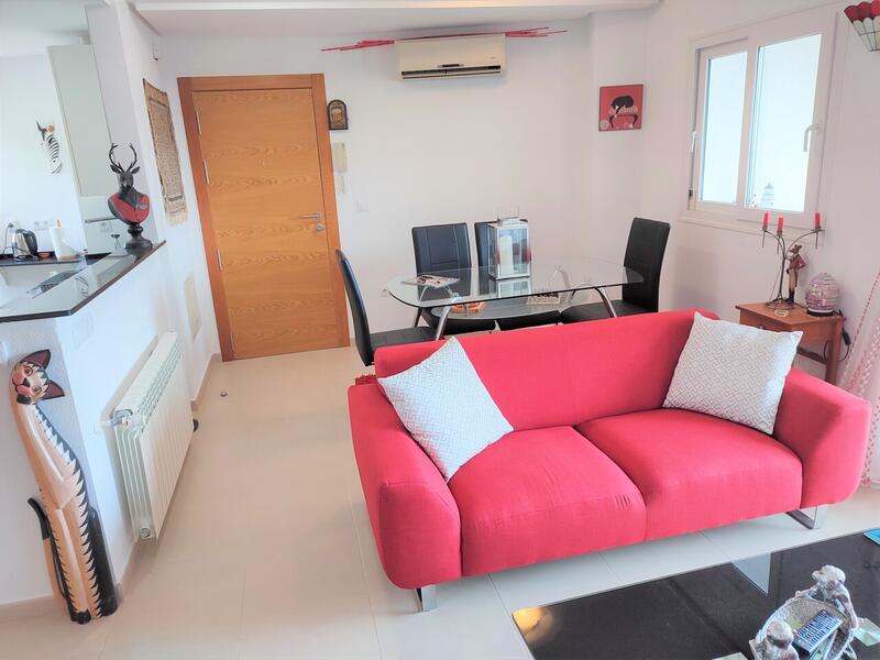 2 bedroom Apartment for sale
