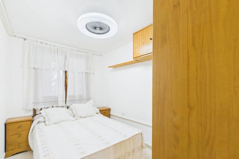 4 slaapkamer Gezinswoning Te koop
