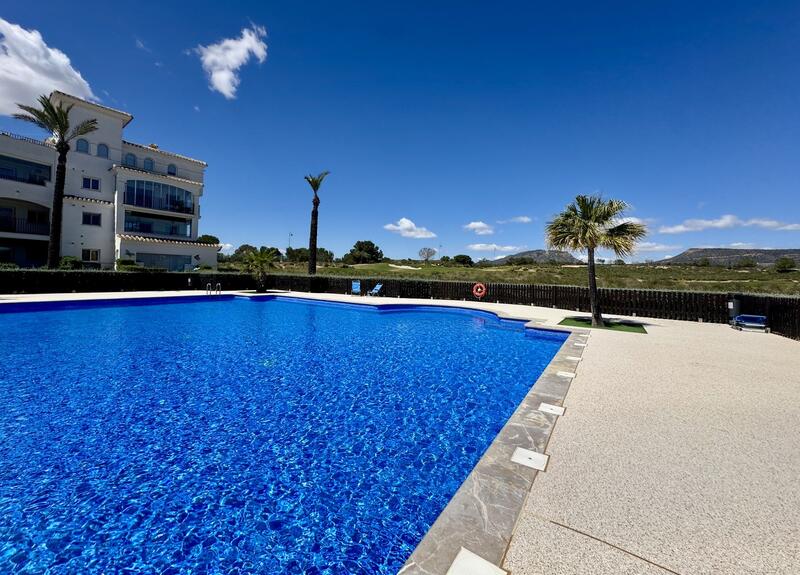 2 bedroom Apartment for sale