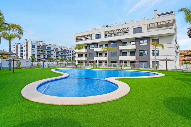 3 bedroom Apartment for sale