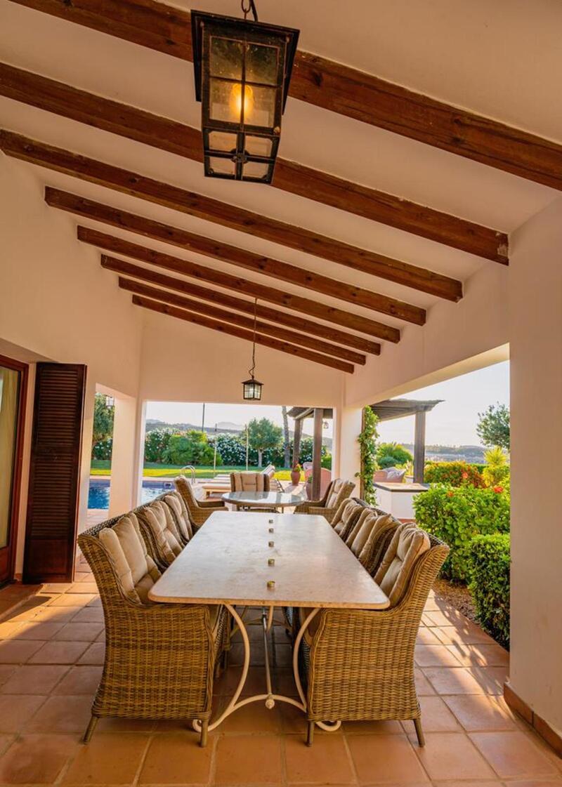 5 bedroom Villa for sale