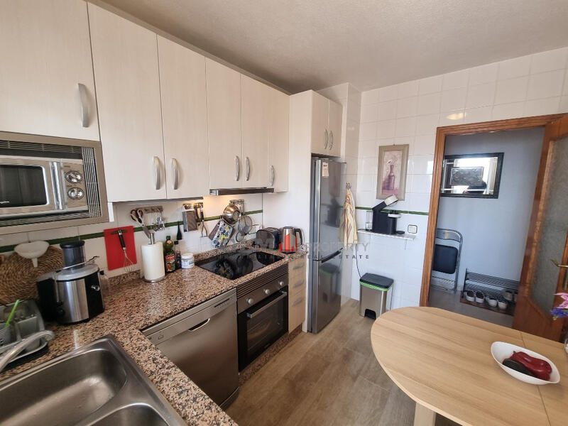 3 bedroom Apartment for sale
