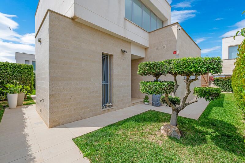 3 slaapkamer Villa Te koop