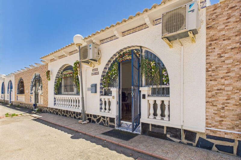 2 bedroom Villa for sale