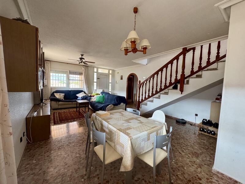 5 bedroom Villa for sale