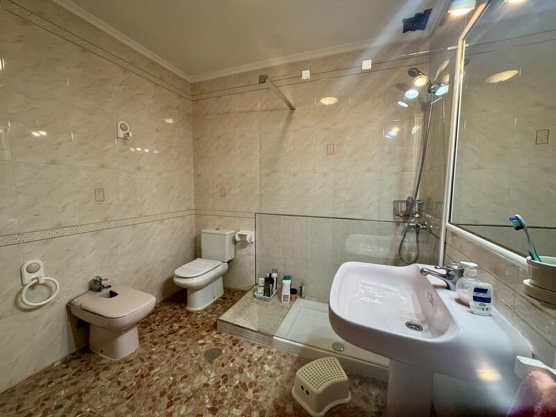 5 bedroom Villa for sale