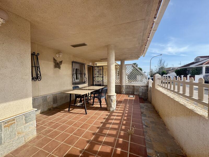 5 bedroom Villa for sale