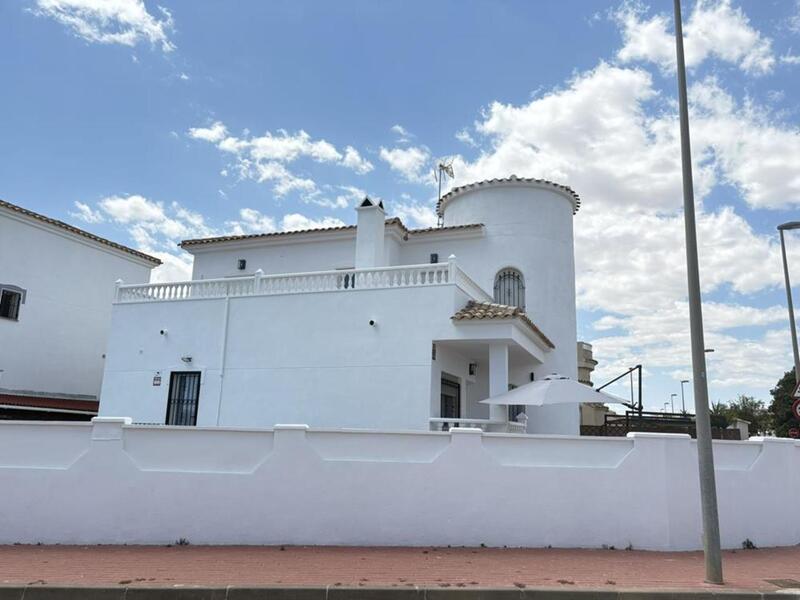 3 спальная комната вилла продается