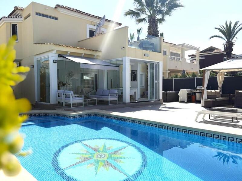 Villa en venta en Campo de Golf, Murcia