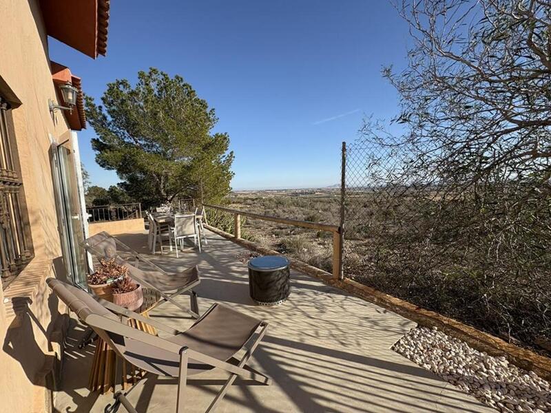 4 bedroom Villa for sale