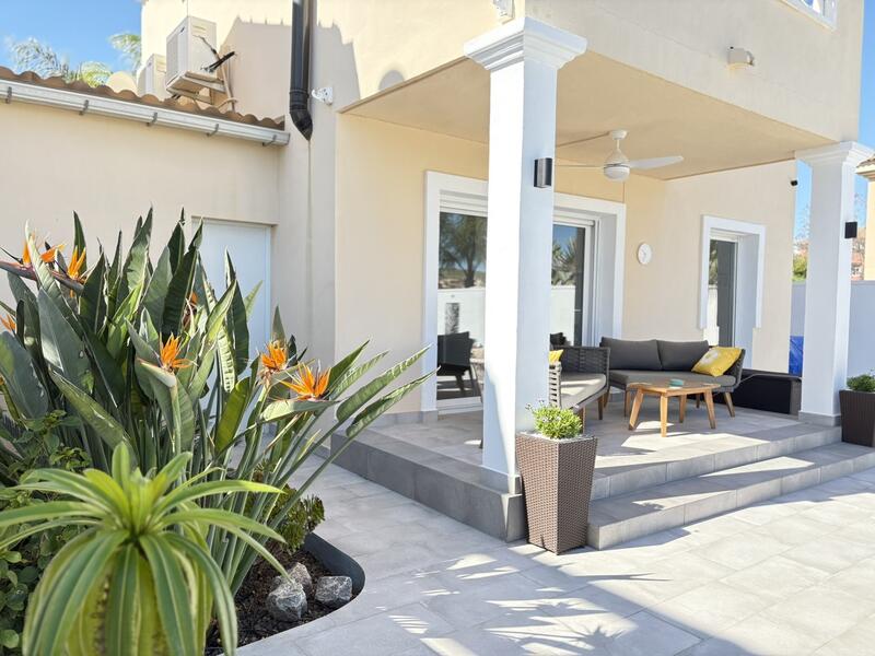 2 Cuarto Villa en venta