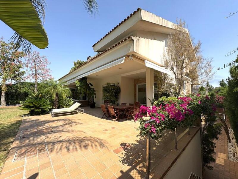 4 Cuarto Villa en venta