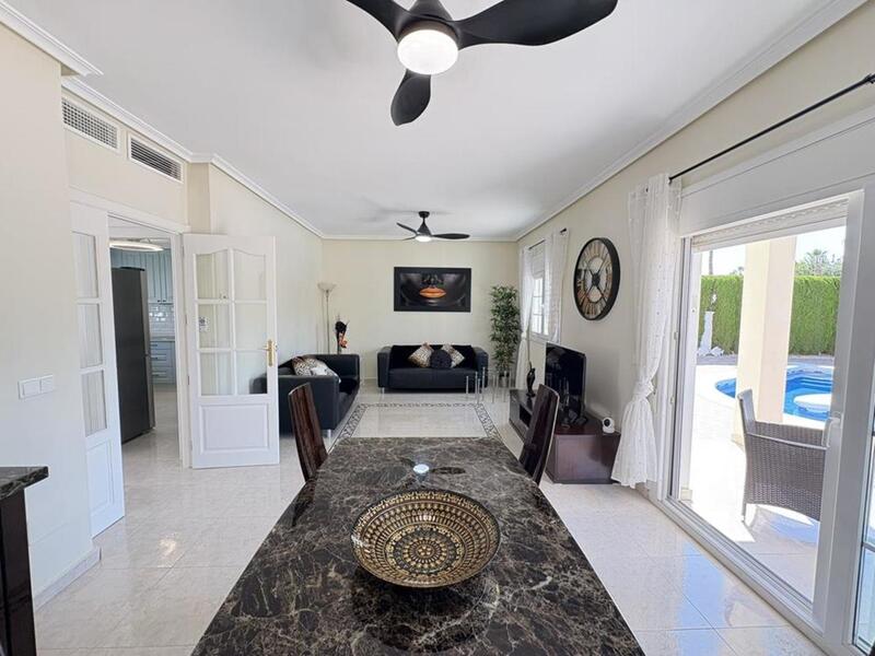 2 slaapkamer Villa Te koop