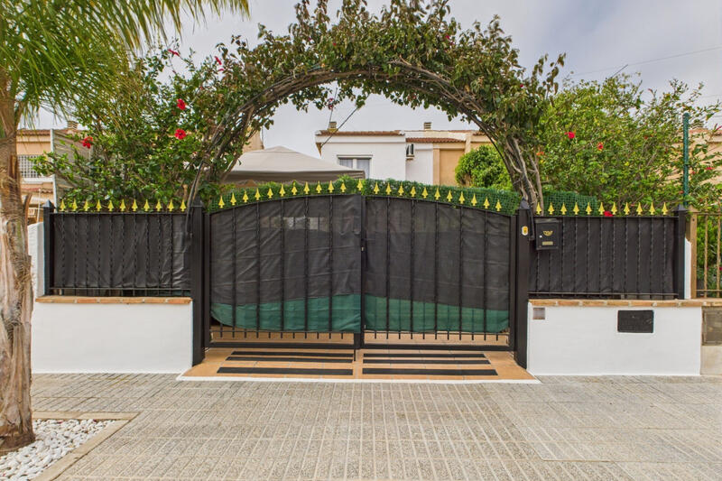 3 Cuarto Villa en venta