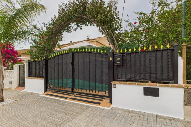 3 Cuarto Villa en venta