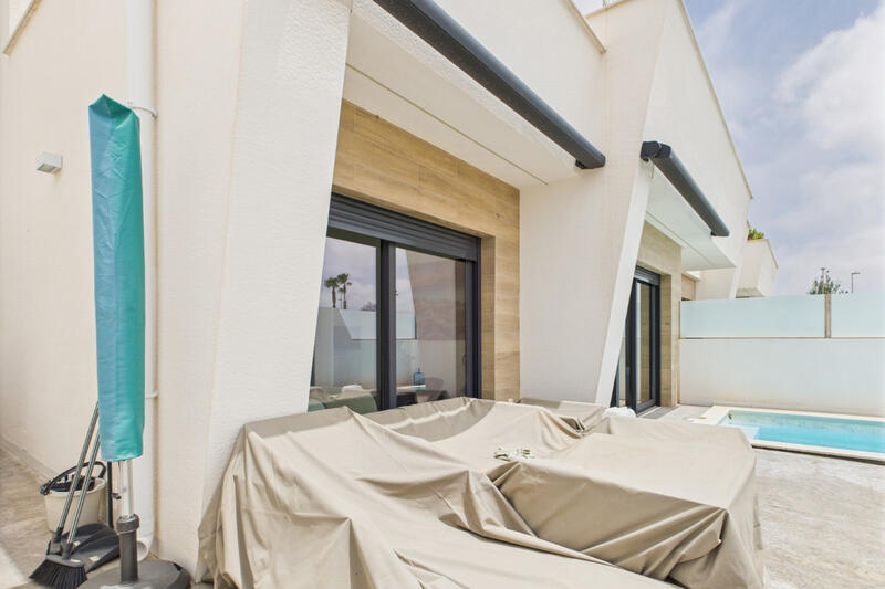 3 Cuarto Villa en venta