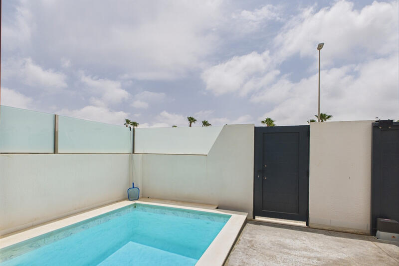 3 Cuarto Villa en venta