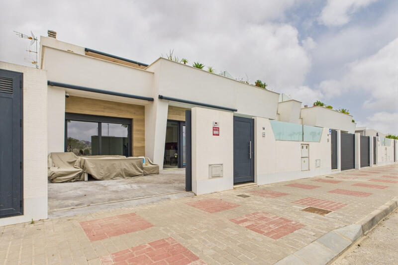 3 Cuarto Villa en venta
