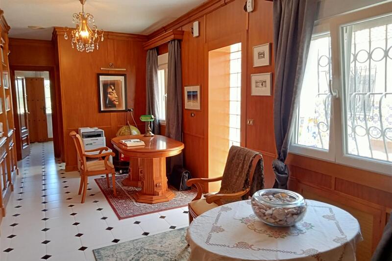 6 Schlafzimmer Villa zu verkaufen