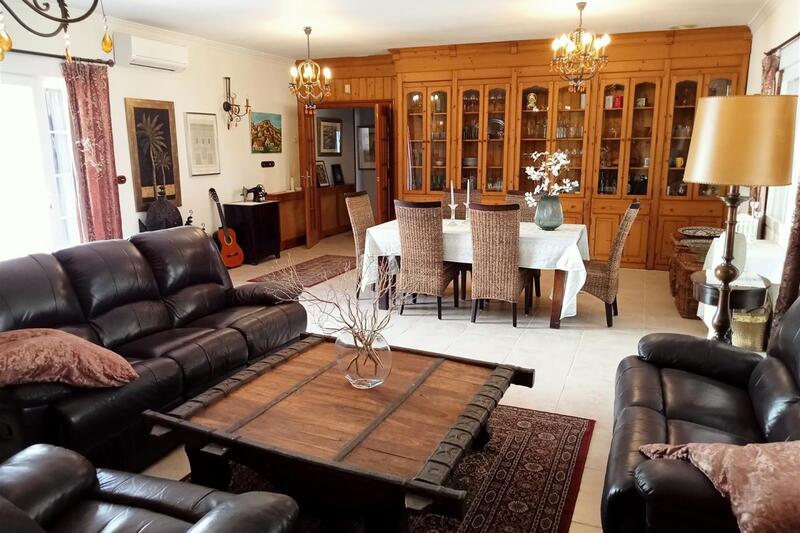 6 Schlafzimmer Villa zu verkaufen