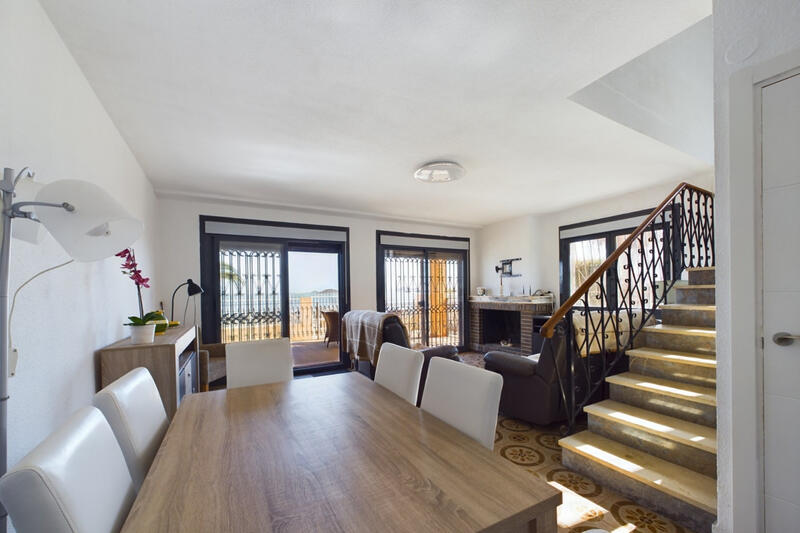 4 slaapkamer Gezinswoning Te koop