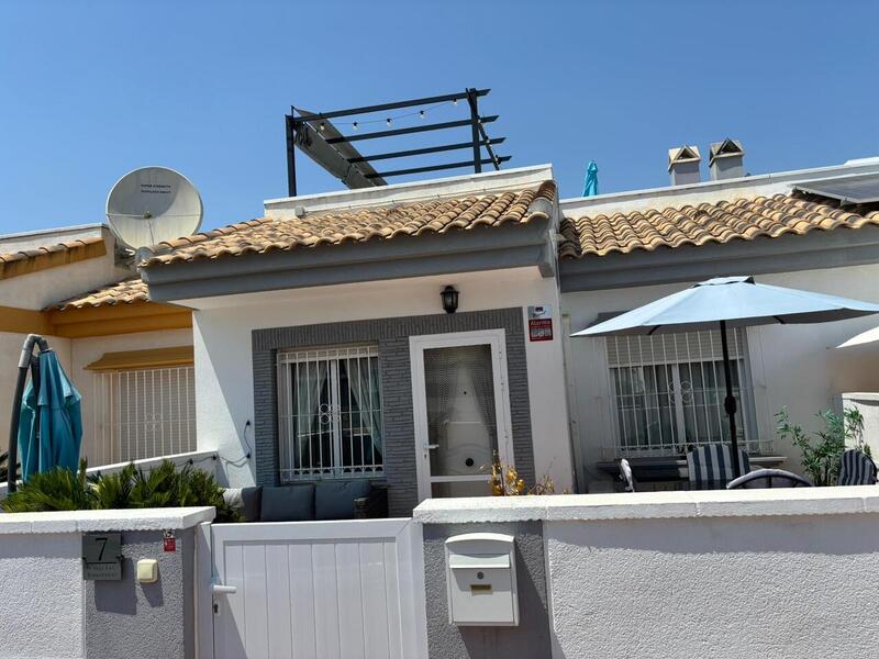 2 bedroom Villa for sale