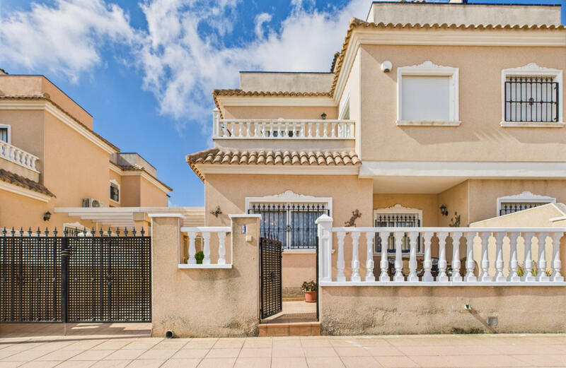 Adosado en venta en San Javier, Murcia