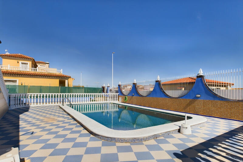 5 chambre Villa à vendre