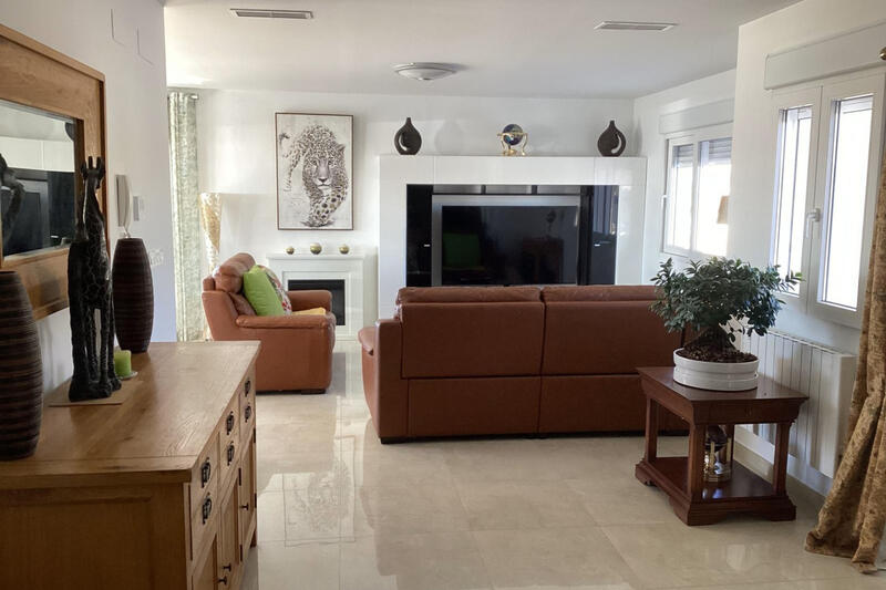 4 Schlafzimmer Villa zu verkaufen