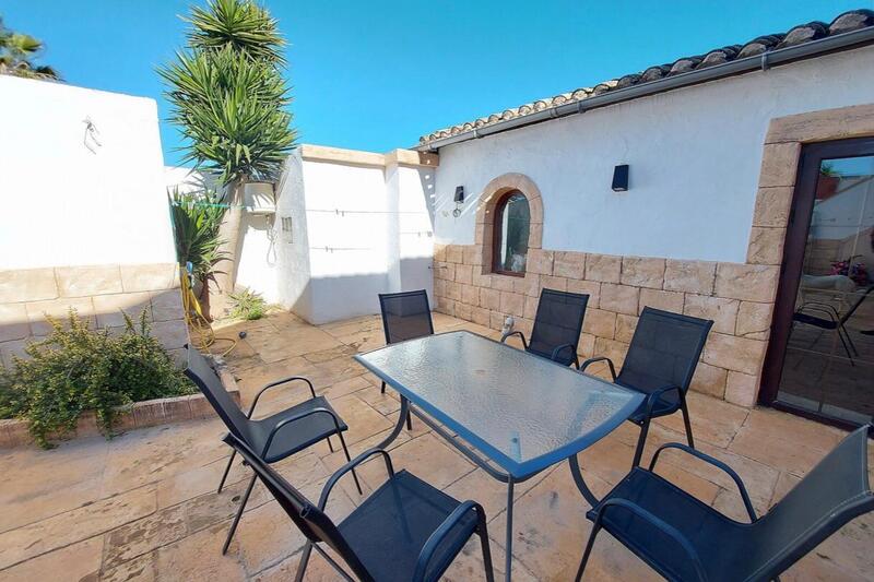5 bedroom Country House for sale