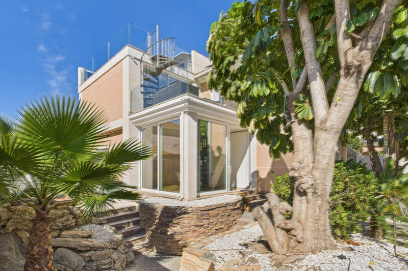 4 soveværelse Villa til salg