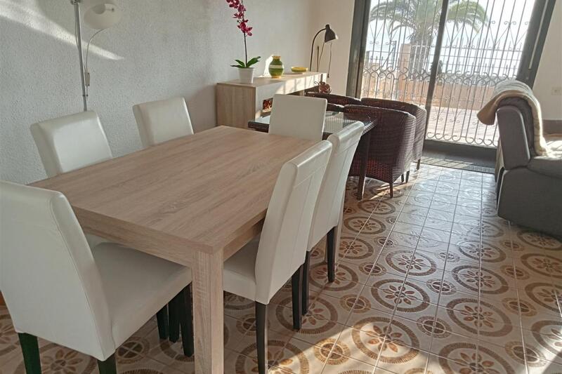 4 bedroom Townhouse for sale