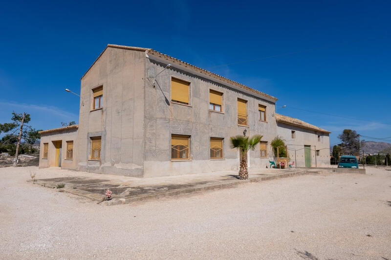 6 soveværelse Villa til salg